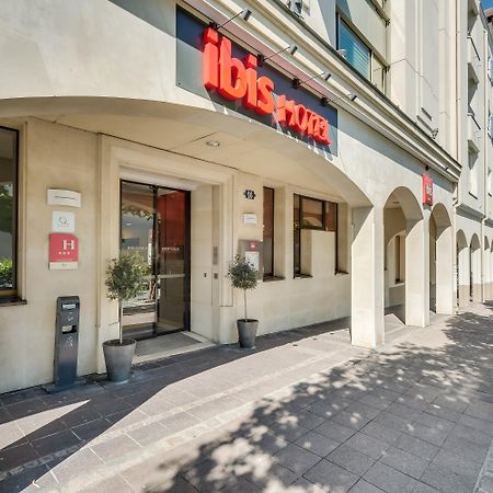 Ibis Paris Rueil Malmaison Exterior foto