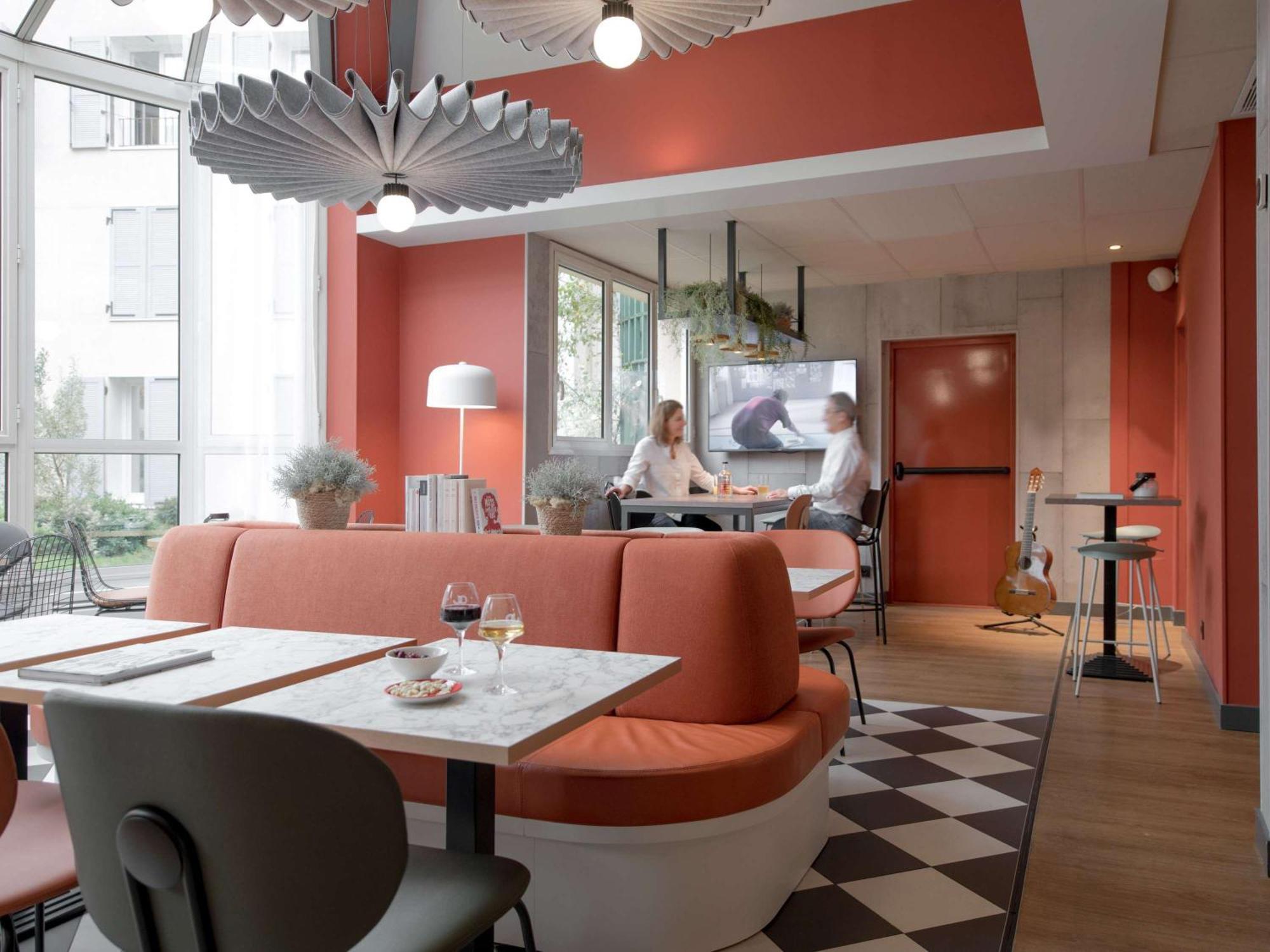 Ibis Paris Rueil Malmaison Exterior foto
