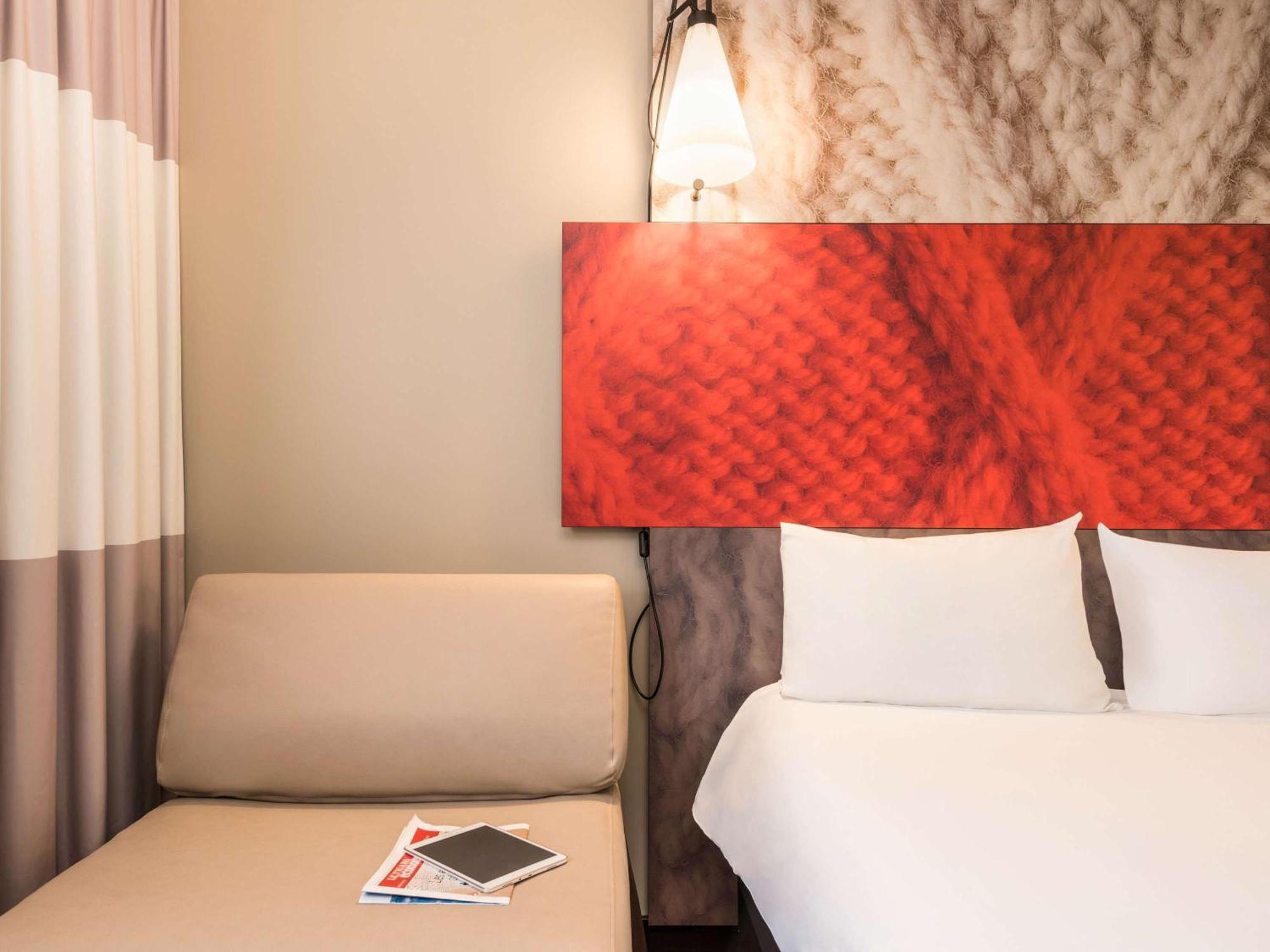 Ibis Paris Rueil Malmaison Exterior foto
