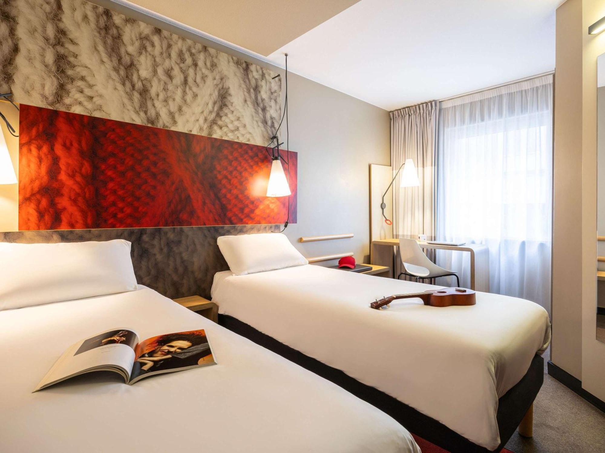 Ibis Paris Rueil Malmaison Exterior foto