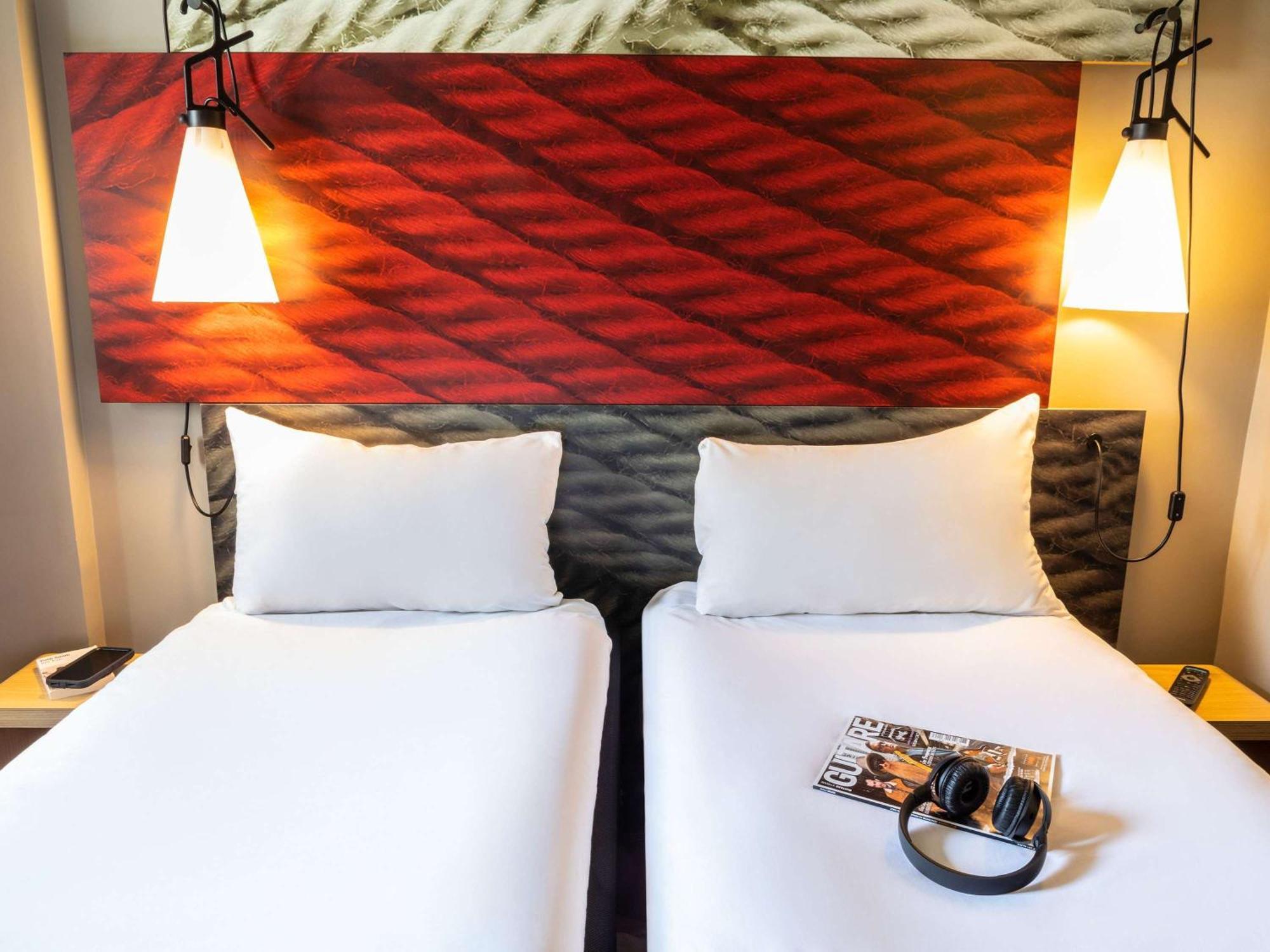 Ibis Paris Rueil Malmaison Exterior foto