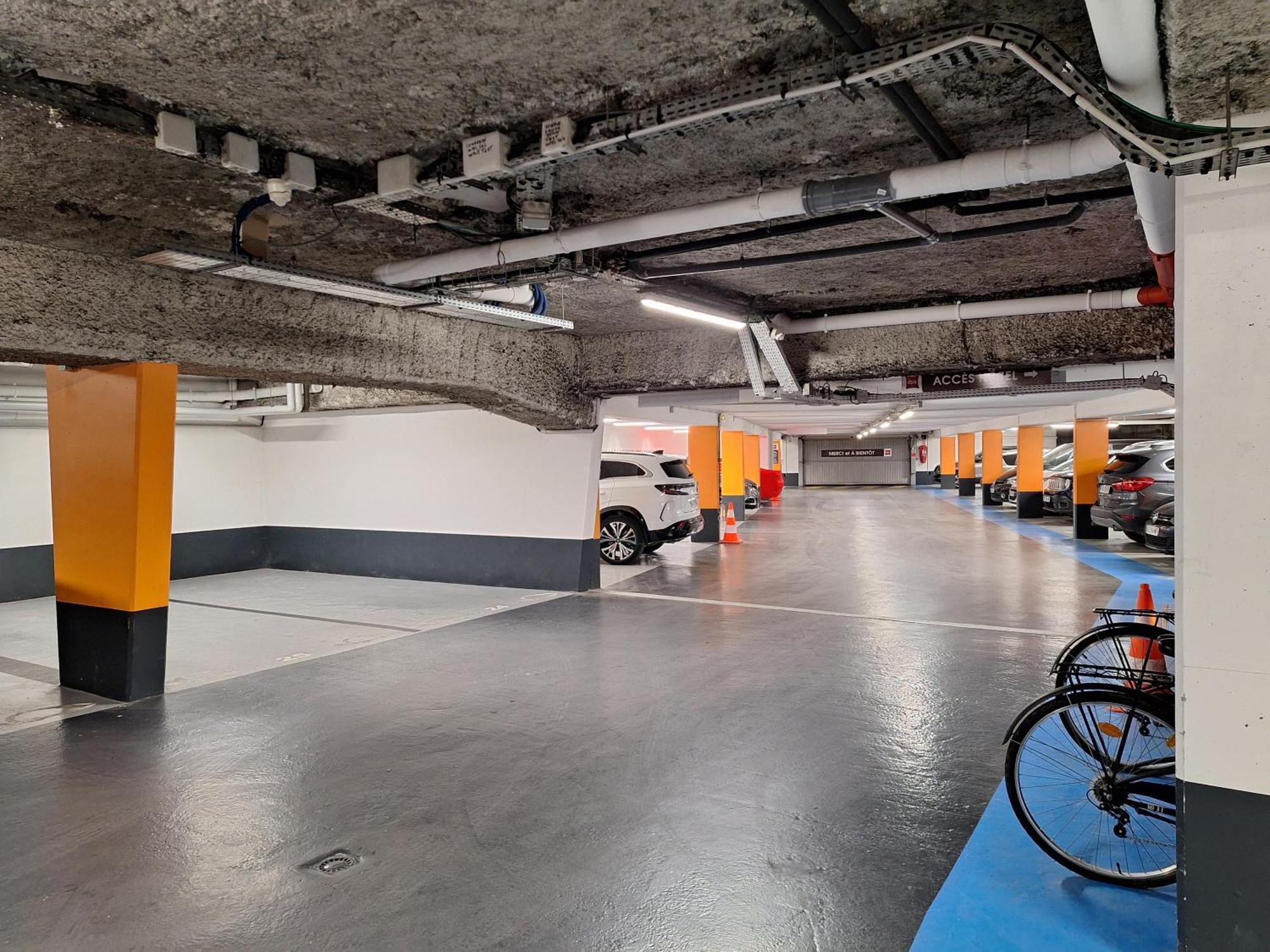 Ibis Paris Rueil Malmaison Exterior foto